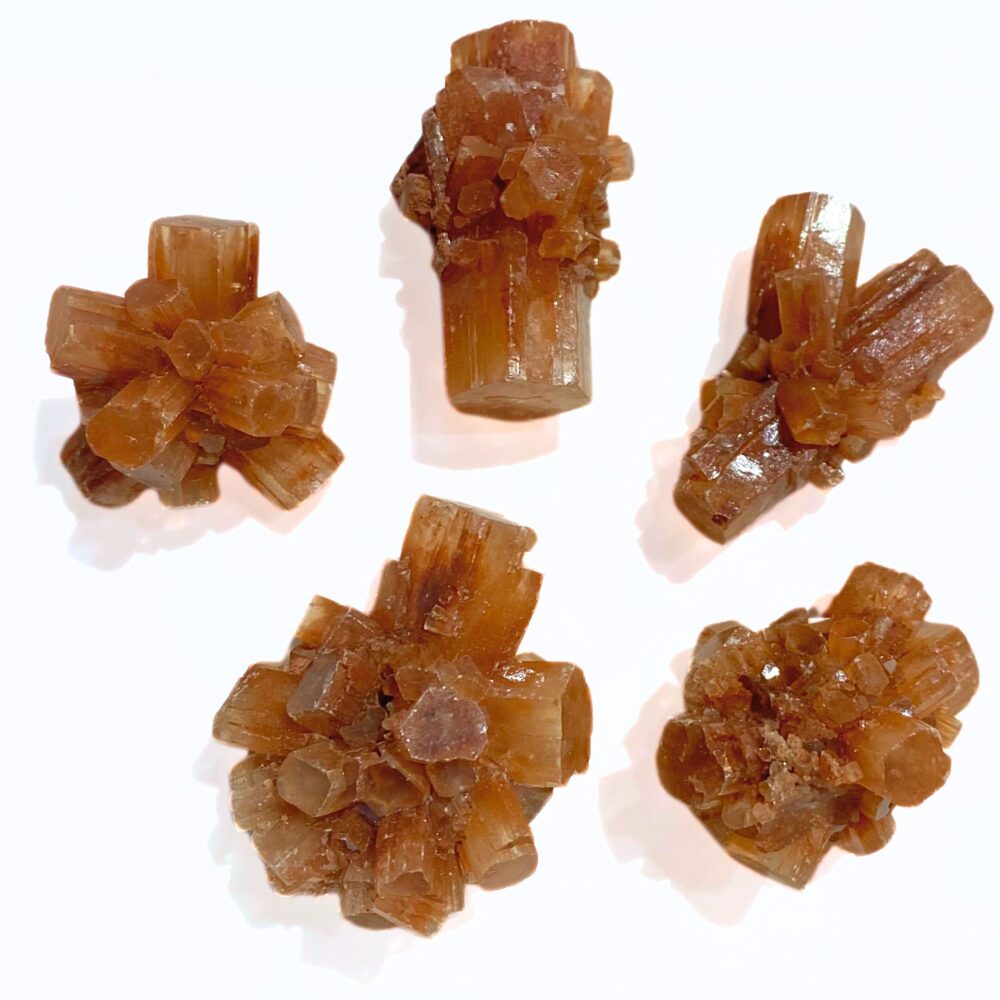 Aragonite Arancio aggregato pietre cristalli il megalite